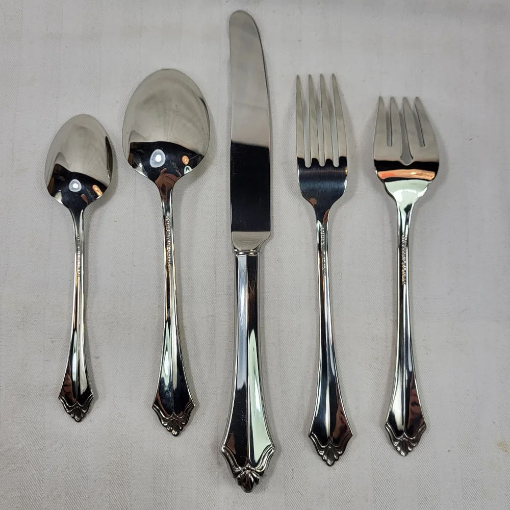 Oneida KENWOOD Stainless FLATWARE 5pc Place Setting Knife 2 Forks 2 Spoons NOS